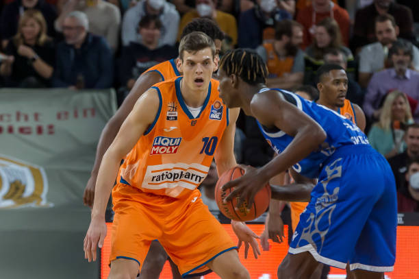 新星辈出 新星辈出