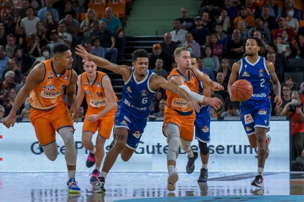 双方迅速进 双方迅速进