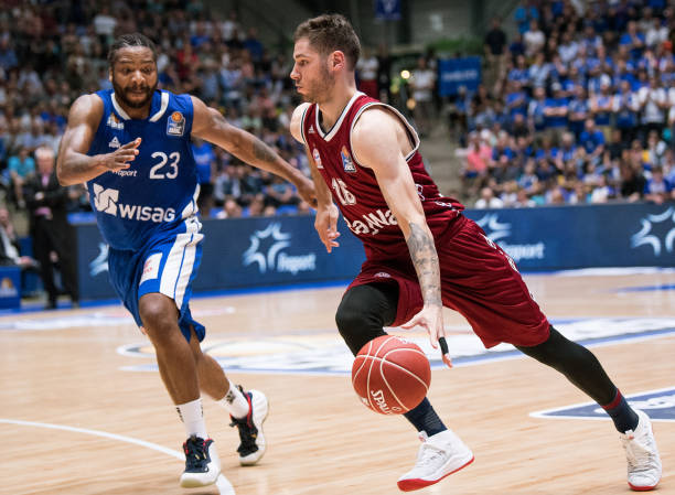 还是面对身 还是面对身